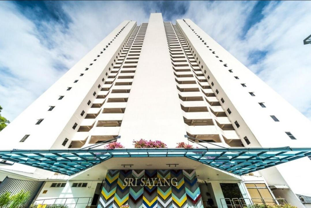 EXECUTIVES Pantai Seaview Batu Ferringhi 2704 - 2 Bedrooms Bagian luar foto